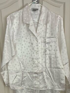 Kathryn women’s pajama sets